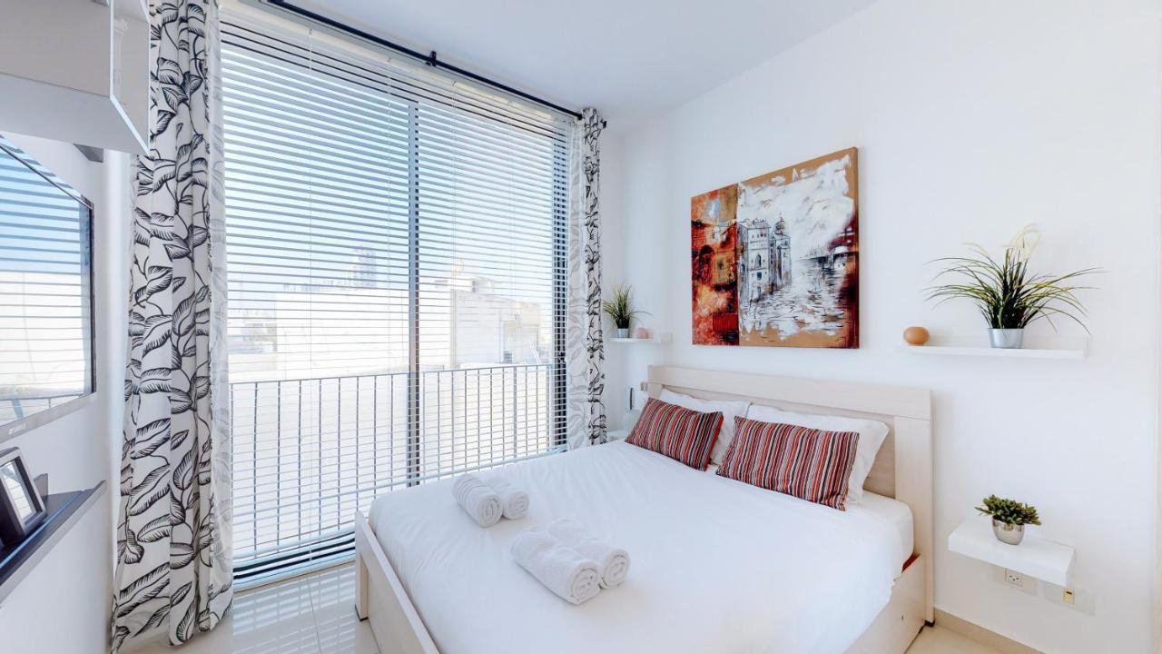 Stylish 1Br Flat For 4 Ppl In Allenby By Holyguest Tel Aviv Buitenkant foto