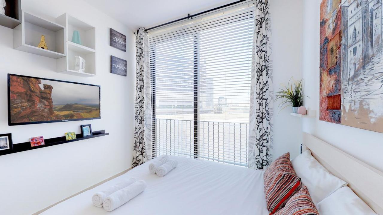Stylish 1Br Flat For 4 Ppl In Allenby By Holyguest Tel Aviv Buitenkant foto