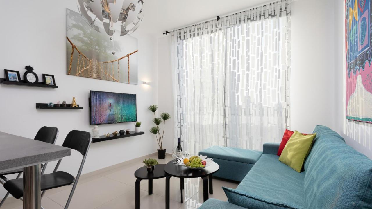 Stylish 1Br Flat For 4 Ppl In Allenby By Holyguest Tel Aviv Buitenkant foto